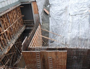 Rebar for equipment room walls of the station entrance building. 667 tonnes of rebar was required to construct the station.