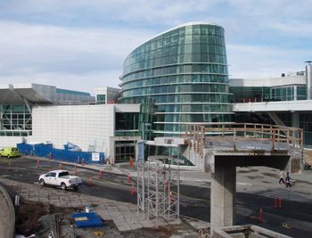 A view from the YVR-Airport Station platform westward towards the Link Building. The column in the foreground will become part of the walkway connecting the terminal to the YVR-Airport Station.